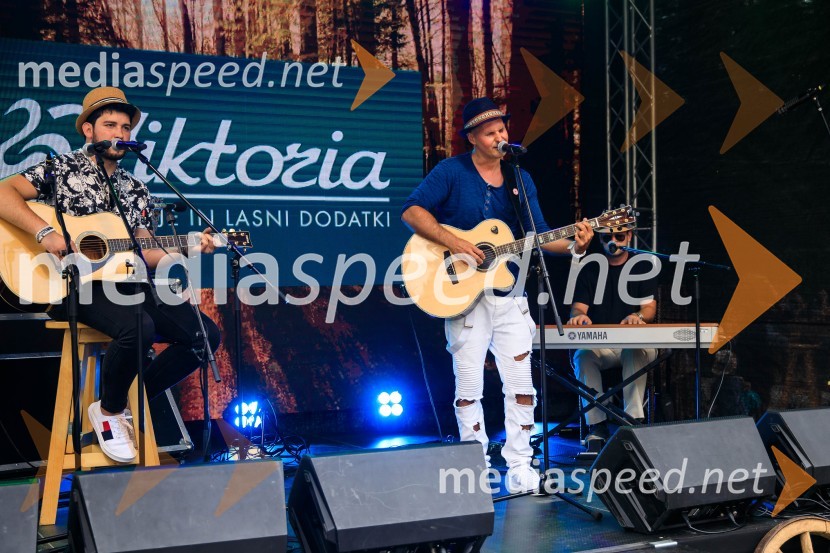  Theo Čebron, Zvita feltna;  Rok  Lunaček, pisec besedil, aranžer in pevec;  ... Zvezde pod klobuki 2020