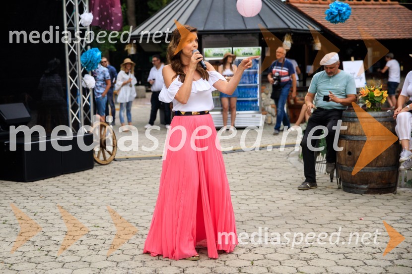  Natalija Verboten, pevkaZvezde pod klobuki 2020