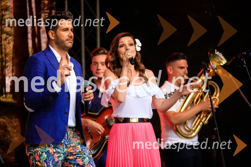  Domen Kumer, pevec;  Natalija Verboten, pevkaZvezde pod klobuki 2020