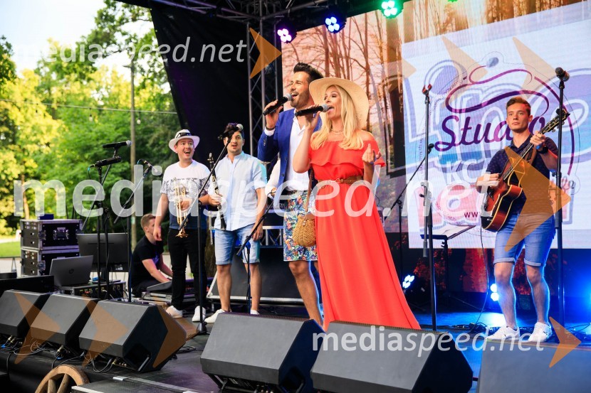  ... ;  ... ;  Domen Kumer, pevec;  Špela Grošelj, pevka;  ... Zvezde pod klobuki 2020