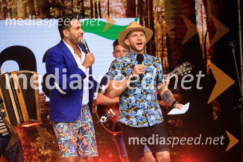  Domen Kumer, pevec;  Klemen Bunderla, radijski voditelj, radio AktualZvezde pod klobuki 2020