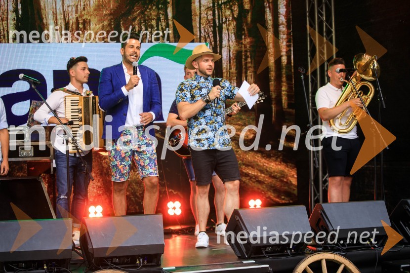  ... ;  Domen Kumer, pevec;  Klemen Bunderla, radijski voditelj, radio Aktual;  ... Zvezde pod klobuki 2020