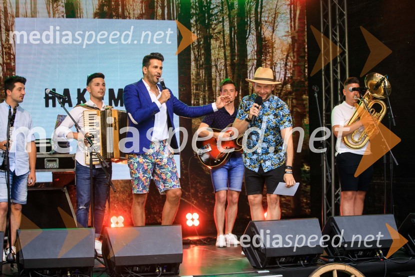  ... ;  ... ;  Domen Kumer, pevec;  ... ;  Klemen Bunderla, radijski voditelj, radio Aktual;  ... Zvezde pod klobuki 2020