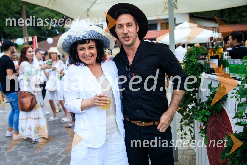  Lara Jankovič, igralka;  Jan Bučar, igralecZvezde pod klobuki 2020