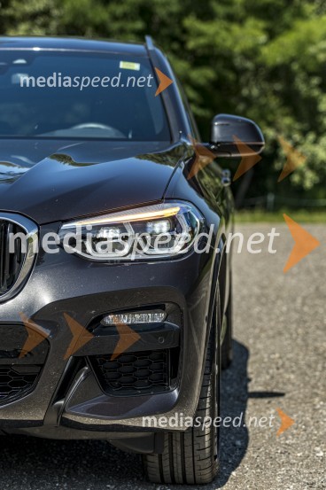 BMW X3 xDrive30e, mediaspeed test