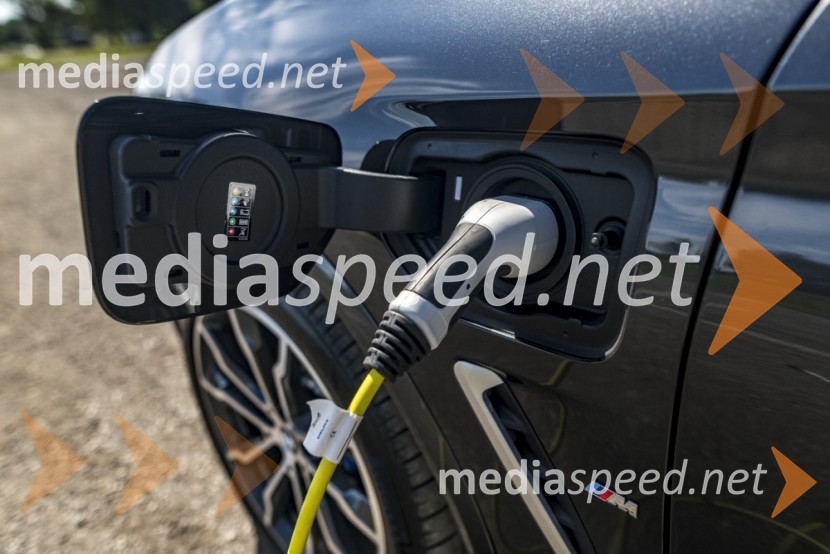 BMW X3 xDrive30e, mediaspeed test