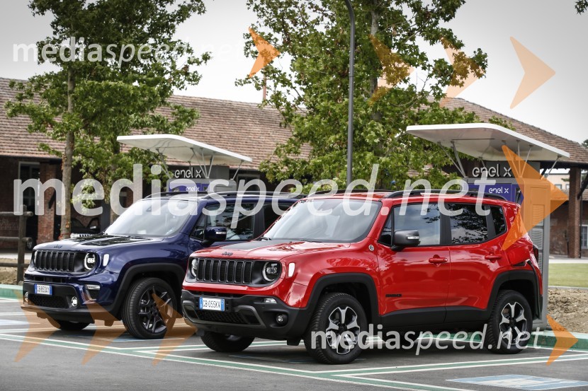 Priključna hibrida Jeep Renegade 4xe in Jeep Compas 4ex
