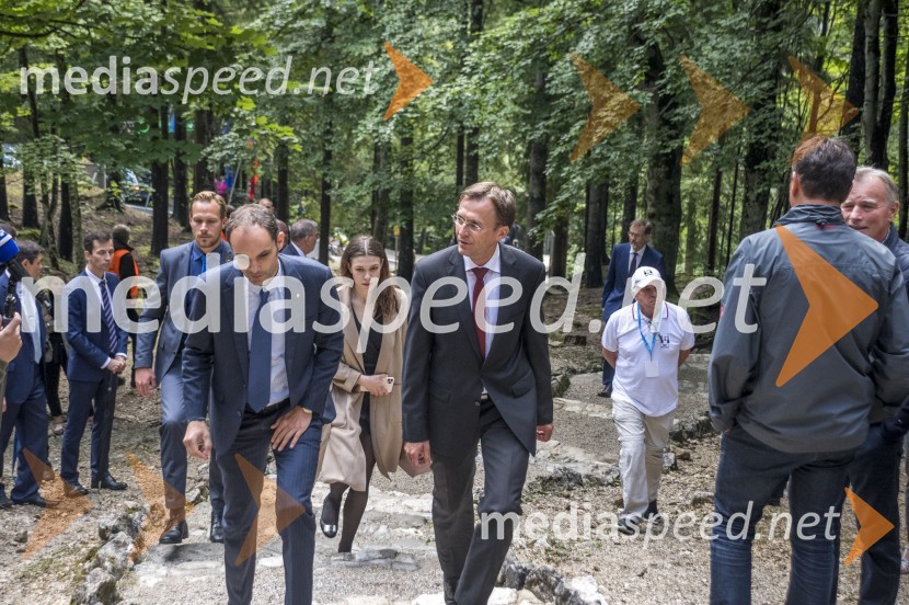  Anže Logar, minister za zunanje zadeve;  ... Spominska slovesnost Ruska kapelica 2020