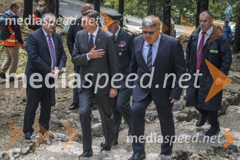  Borut Pahor, predsednik Republike Slovenije;  Janez Hrovat, župan občine Kranjska GoraSpominska slovesnost Ruska kapelica 2020