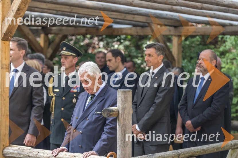  ... ;  ... ;  Saša Ivan Geržina, predsednik Društva Slovenija - Rusija, DeSUS, član ;  Anže Logar, minister za zunanje zadeve;  Borut Pahor, predsednik Republike Slovenije;  Alojz  Kovšca, predsednik Državnega sveta Republike SlovenijeSpominska slovesnost Ruska kapelica 2020