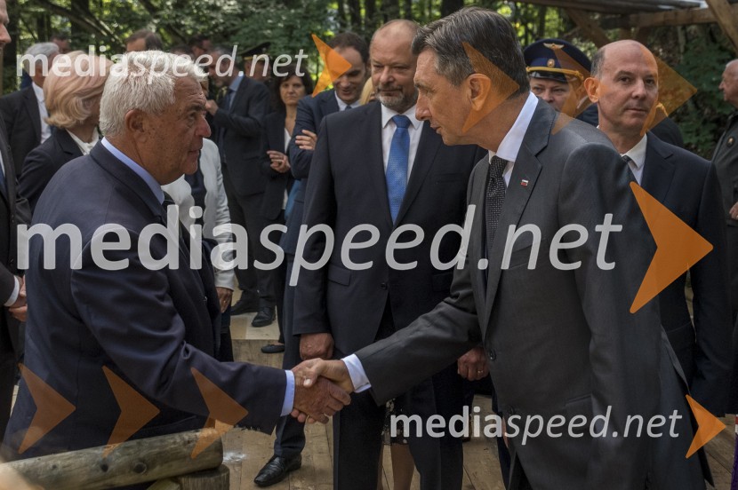  Saša Ivan Geržina, predsednik Društva Slovenija - Rusija, DeSUS, član ;  Alojz  Kovšca, predsednik Državnega sveta Republike Slovenije;  Borut Pahor, predsednik Republike SlovenijeSpominska slovesnost Ruska kapelica 2020