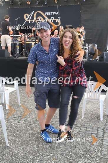  Klemen Slakonja, igralec, komik in TV voditelj;  Maja Keuc, pevkaSlavnostna otvoritev festivala Arsana 2020, Big Band RTV SLO s solisti