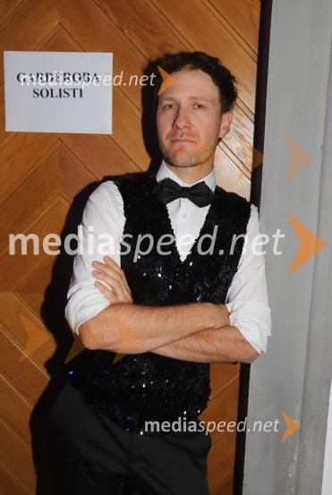  Klemen Slakonja, igralec, komik in TV voditeljSlavnostna otvoritev festivala Arsana 2020, Big Band RTV SLO s solisti