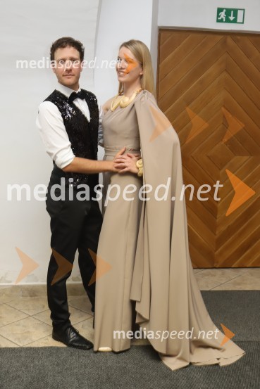  Klemen Slakonja, igralec, komik in TV voditelj;  Maja Keuc, pevkaSlavnostna otvoritev festivala Arsana 2020, Big Band RTV SLO s solisti