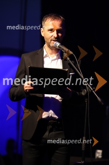  Mladen Delin, direktor festivala ArsanaSlavnostna otvoritev festivala Arsana 2020, Big Band RTV SLO s solisti