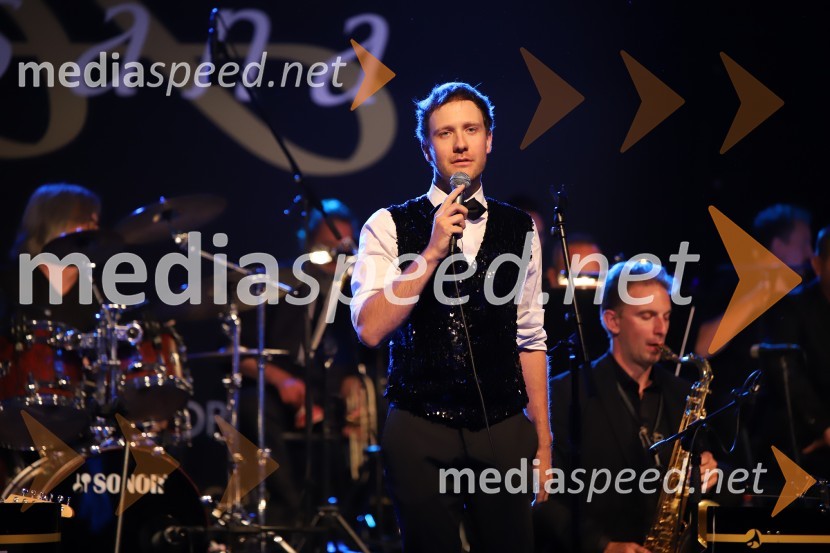  Klemen Slakonja, igralec, komik in TV voditeljSlavnostna otvoritev festivala Arsana 2020, Big Band RTV SLO s solisti