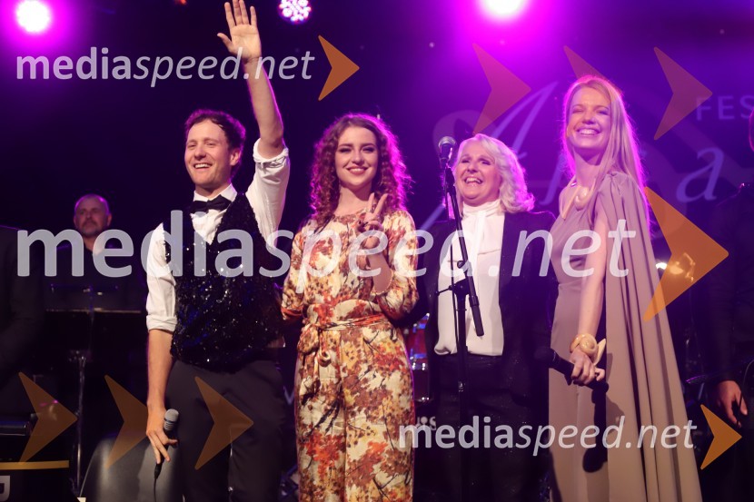  Klemen Slakonja, igralec, komik in TV voditelj;  Maja Keuc, pevka;  Alenka Godec, pevka;  Ana Soklič, pevkaSlavnostna otvoritev festivala Arsana 2020, Big Band RTV SLO s solisti