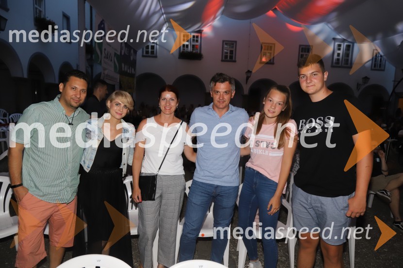 1 na 1: Gušti in Tomi Meglič, koncert v sklopu festivala Arsana