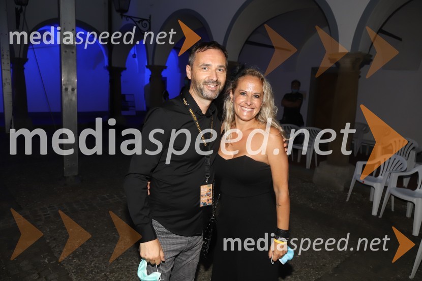  Mladen Delin, direktor festivala Arsana;  ... 1 na 1: Gušti in Tomi Meglič, koncert v sklopu festivala Arsana