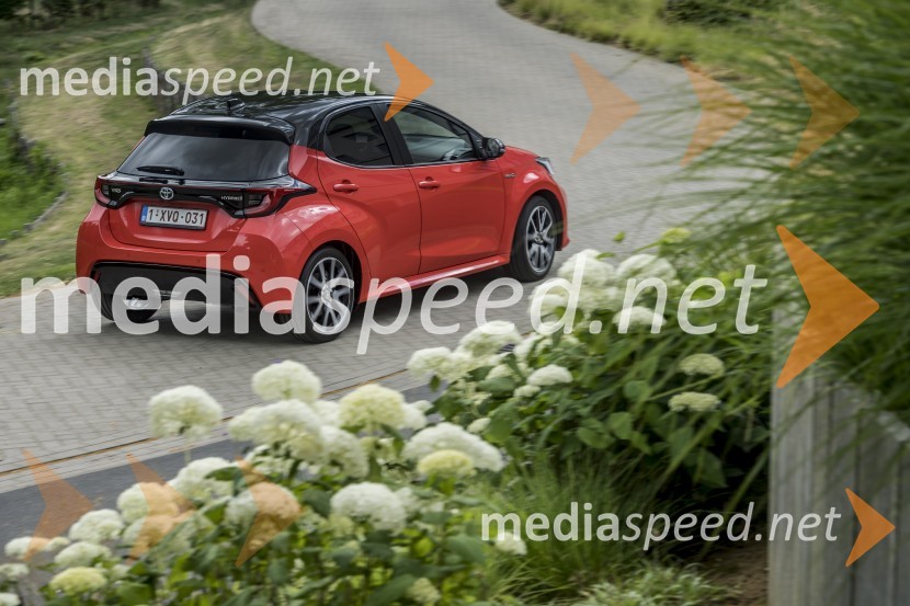 Toyota Yaris, mednarodna predstavitev