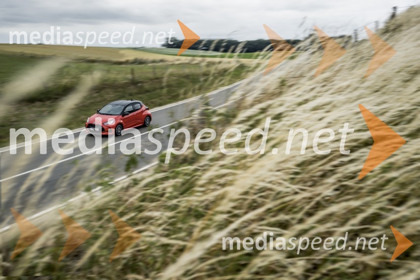 Toyota Yaris, mednarodna predstavitev