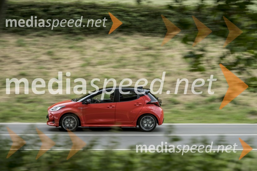 Toyota Yaris, mednarodna predstavitev