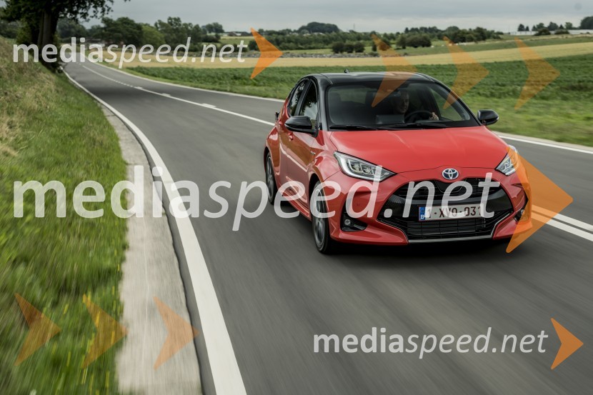 Toyota Yaris, mednarodna predstavitev