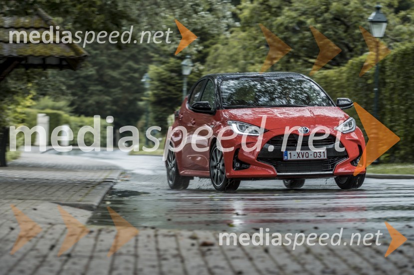 Toyota Yaris, mednarodna predstavitev