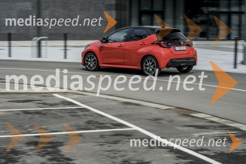 Toyota Yaris, mednarodna predstavitev