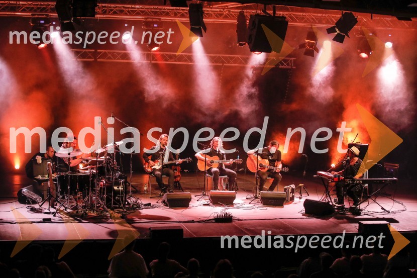  ... ;  Martin Janežič - Buco, glasbenik;  Uroš Škerl Kramberger - Hipi, glasbenik, Hamo & Tribute 2 Love;  Peter Dekleva, glasbenik, Hamo & Tribute 2 Love;  Matevž Šalehar-Hamo, glasbenik, Hamo & Tribute 2 Love;  Denis Horvat - Duki, glasbenik, Hamo & Tribute 2 LoveHamo & Tribute 2 Love, koncert bluesovske improvizacije