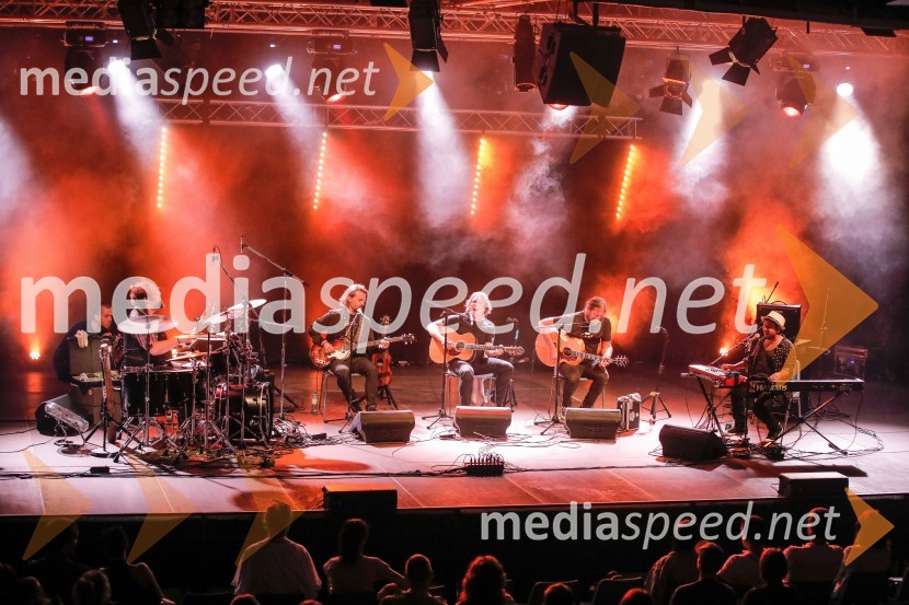  Martin Janežič - Buco, glasbenik;  Uroš Škerl Kramberger - Hipi, glasbenik, Hamo & Tribute 2 Love;  Peter Dekleva, glasbenik, Hamo & Tribute 2 Love;  Matevž Šalehar-Hamo, glasbenik, Hamo & Tribute 2 Love;  Denis Horvat - Duki, glasbenik, Hamo & Tribute 2 LoveHamo & Tribute 2 Love, koncert bluesovske improvizacije