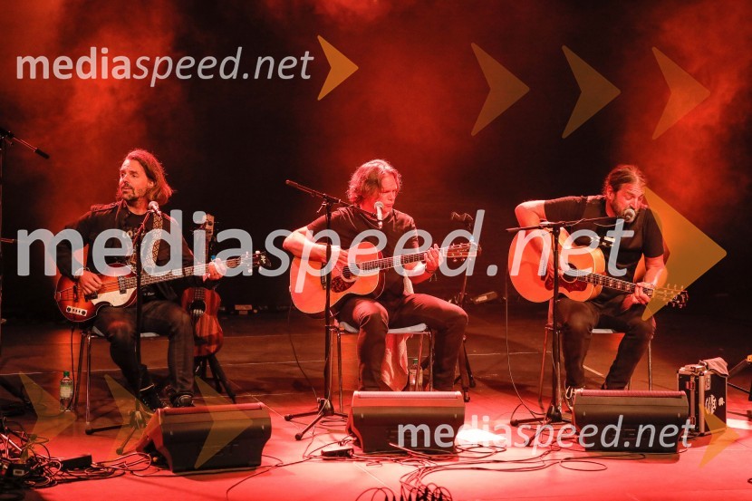  Uroš Škerl Kramberger - Hipi, glasbenik, Hamo & Tribute 2 Love;  Peter Dekleva, glasbenik, Hamo & Tribute 2 Love;  Matevž Šalehar-Hamo, glasbenik, Hamo & Tribute 2 LoveHamo & Tribute 2 Love, koncert bluesovske improvizacije