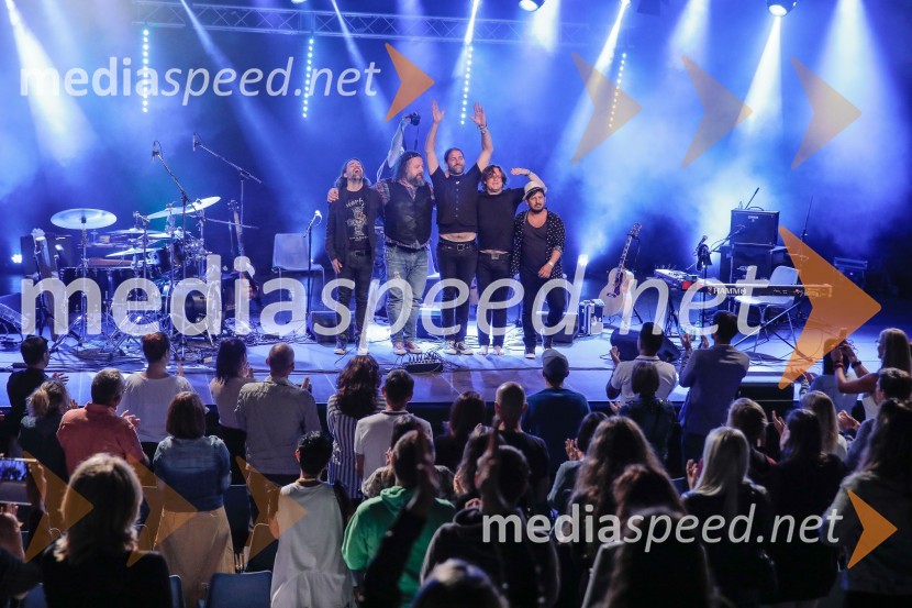  Uroš Škerl Kramberger - Hipi, glasbenik, Hamo & Tribute 2 Love;  Martin Janežič - Buco, glasbenik, Hamo & Tribute 2 Love;  Matevž Šalehar-Hamo, glasbenik, Hamo & Tribute 2 Love;  Peter Dekleva, glasbenik, Hamo & Tribute 2 Love;  Denis Horvat - Duki, glasbenik, Hamo & Tribute 2 LoveHamo & Tribute 2 Love, koncert bluesovske improvizacije