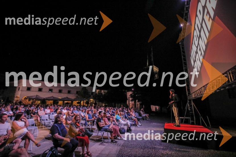 Pod belimi pečinami, predpremiera filma na Ljubljanskem gradu