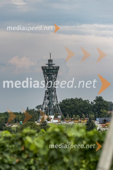 Stolp VinariumVečerja z razgledom na stolpu Vinarium Lendava