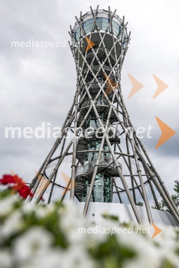 Stolp VinariumVečerja z razgledom na stolpu Vinarium Lendava
