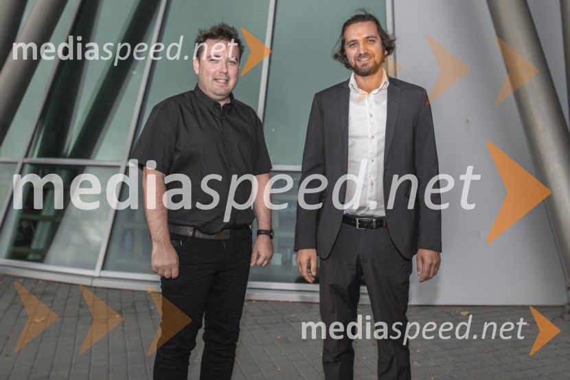  Rok Petje, direktor, Zavod za turizem Lendava; dr. Mihael Kasaš, podžupan, Občina LendavaVečerja z razgledom na stolpu Vinarium Lendava