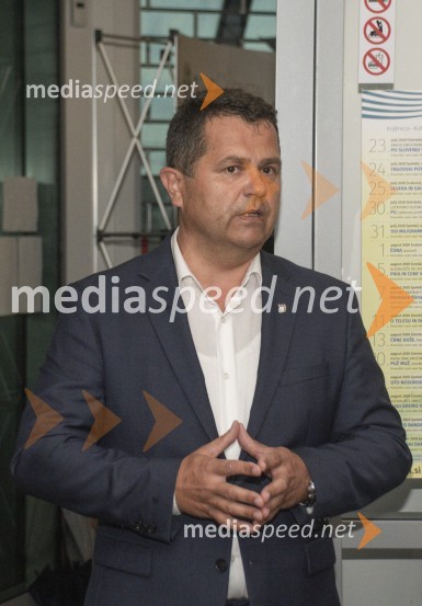  Janez Magyar, župan Občine LendavaVečerja z razgledom na stolpu Vinarium Lendava