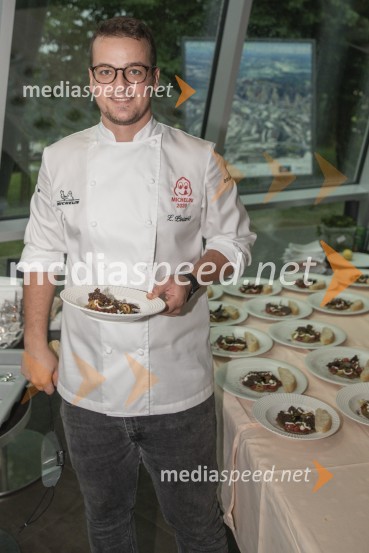  Leon Pintarič, Gostilna RajhVečerja z razgledom na stolpu Vinarium Lendava