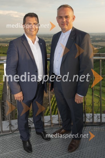  Janez Magyar, župan Občine Lendava;  ... Večerja z razgledom na stolpu Vinarium Lendava