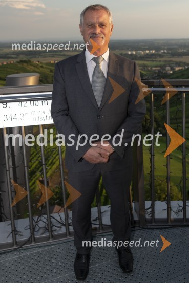 Večerja z razgledom na stolpu Vinarium Lendava