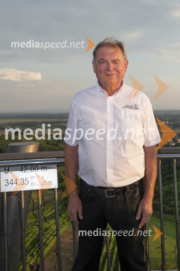 Večerja z razgledom na stolpu Vinarium Lendava