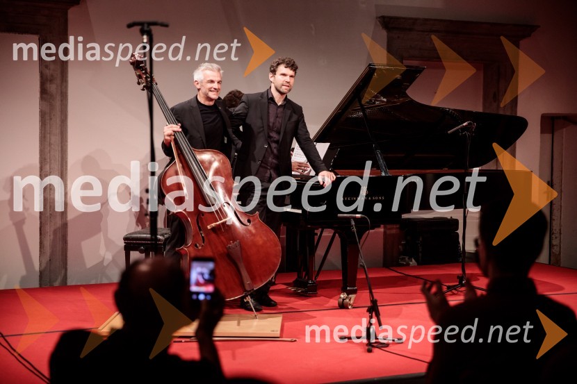  Božo Paradžik, kontrabasistBožo Paradžik in Hansjacob Staemmler, koncert v okviru 68. Ljubljana Festivala
