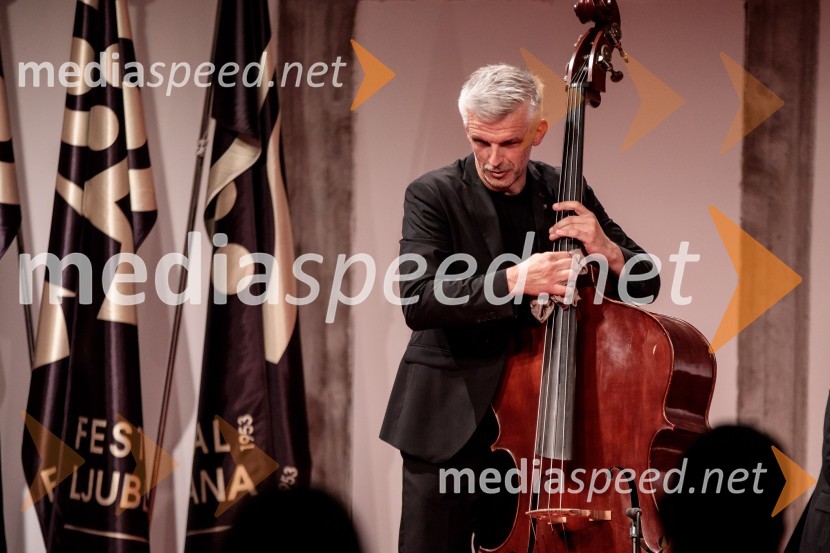  Božo Paradžik, kontrabasistBožo Paradžik in Hansjacob Staemmler, koncert v okviru 68. Ljubljana Festivala