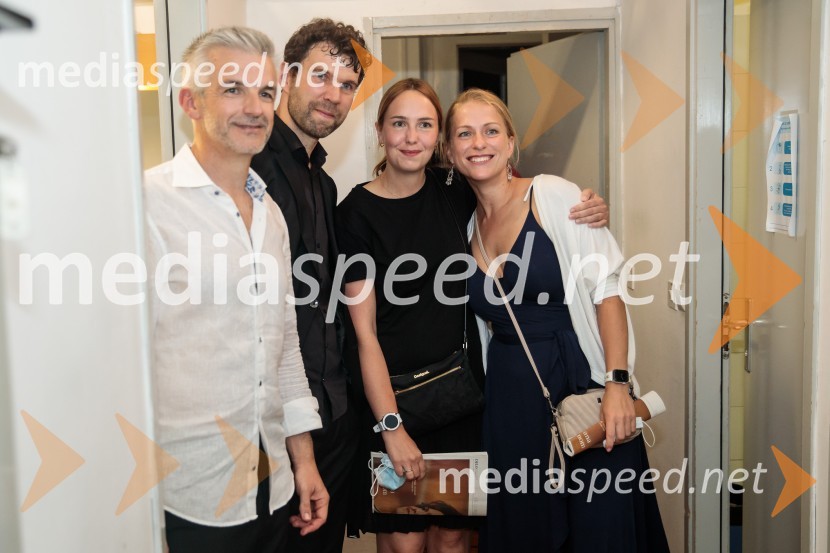  Božo Paradžik, kontrabasist;  Hansjacob Staemmler, pianist;  ... ;  ... Božo Paradžik in Hansjacob Staemmler, koncert v okviru 68. Ljubljana Festivala