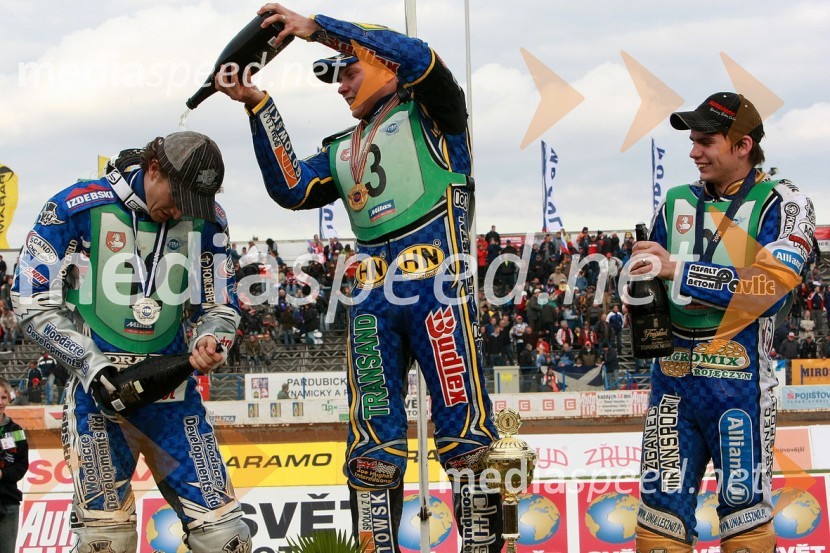 Chris Holder, Avstralija, Emil Saifutdinov, Rusija in Jurica Pavlic, HrvaškaSPEEDWAY, SP mladincev 2008 - finale