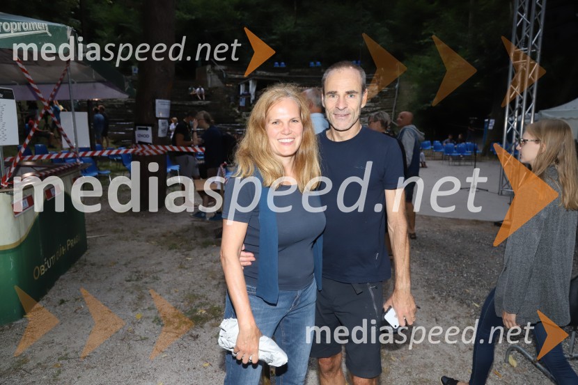  Vera Kocbek, vodja marketinga, Zavarovalnica Grawe;  Andreas Kocbek, CIO, Zavarovalnica GraweMi2, otvoritev festivala in 18. Kantfesta