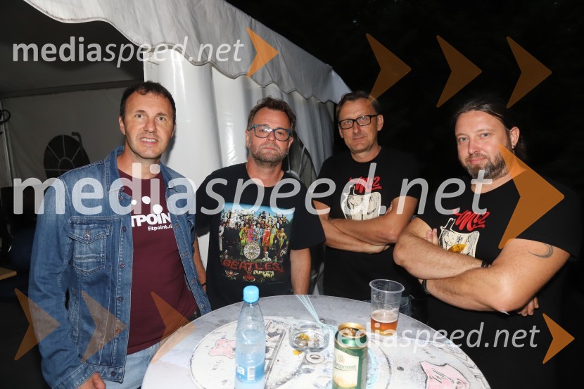  Jernej Dirnbek - Dimek, skupina MI2; dr. Tone Kregar, zgodovinar, pevec Mi2, direktor Muzeja novejše zgodovine Celje;  Egon Herman, skupina Mi2;  Igor Orač, skupina Mi2Mi2, otvoritev festivala in 18. Kantfesta