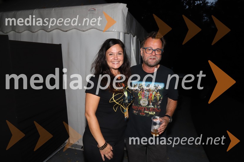  Urša Repolusk; dr. Tone Kregar, zgodovinar, pevec Mi2, direktor Muzeja novejše zgodovine CeljeMi2, otvoritev festivala in 18. Kantfesta