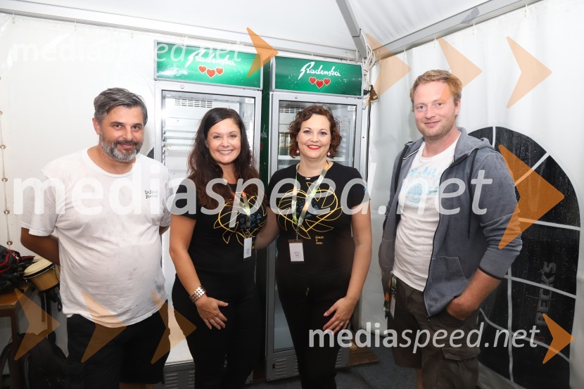  ... ;  Urša Repolusk;  Lucija Smolnik, direktor festivala;  ... Mi2, otvoritev festivala in 18. Kantfesta